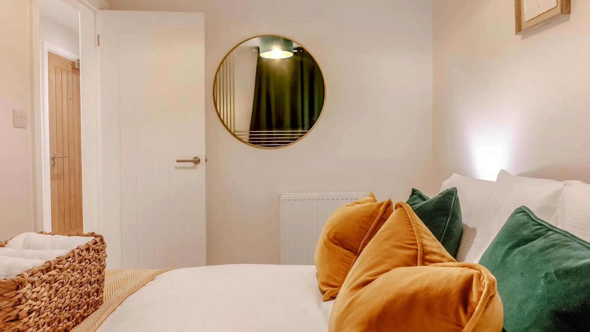 Mayfield - Central Harrogate Apartment - Ground Floor