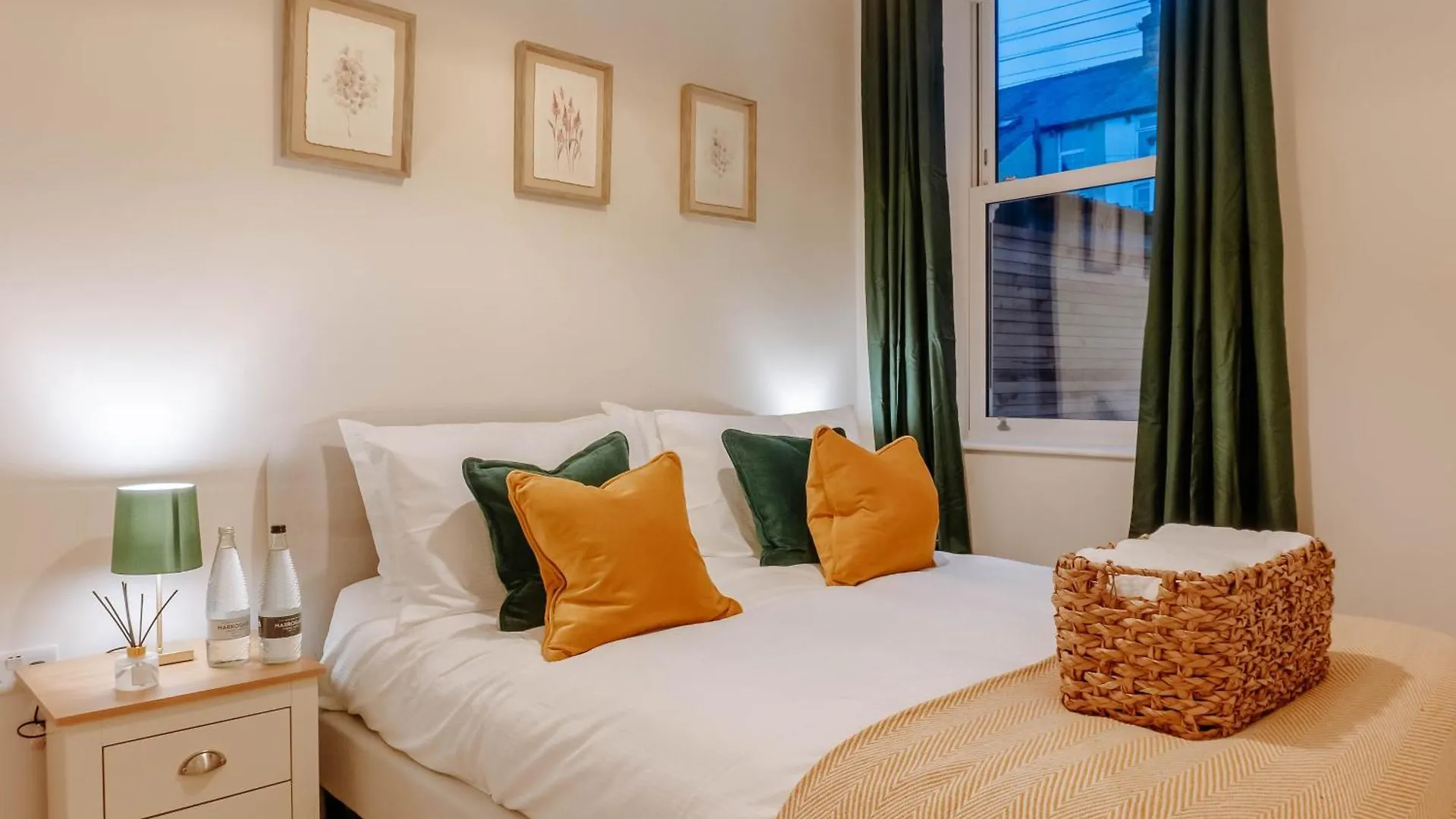 Mayfield - Central Harrogate Apartment - Ground Floor